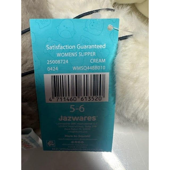 NWT Squishmallows Slippers Women’s size 5-6 Karina the Cat New Fuzzamallows - Picture 7 of 11